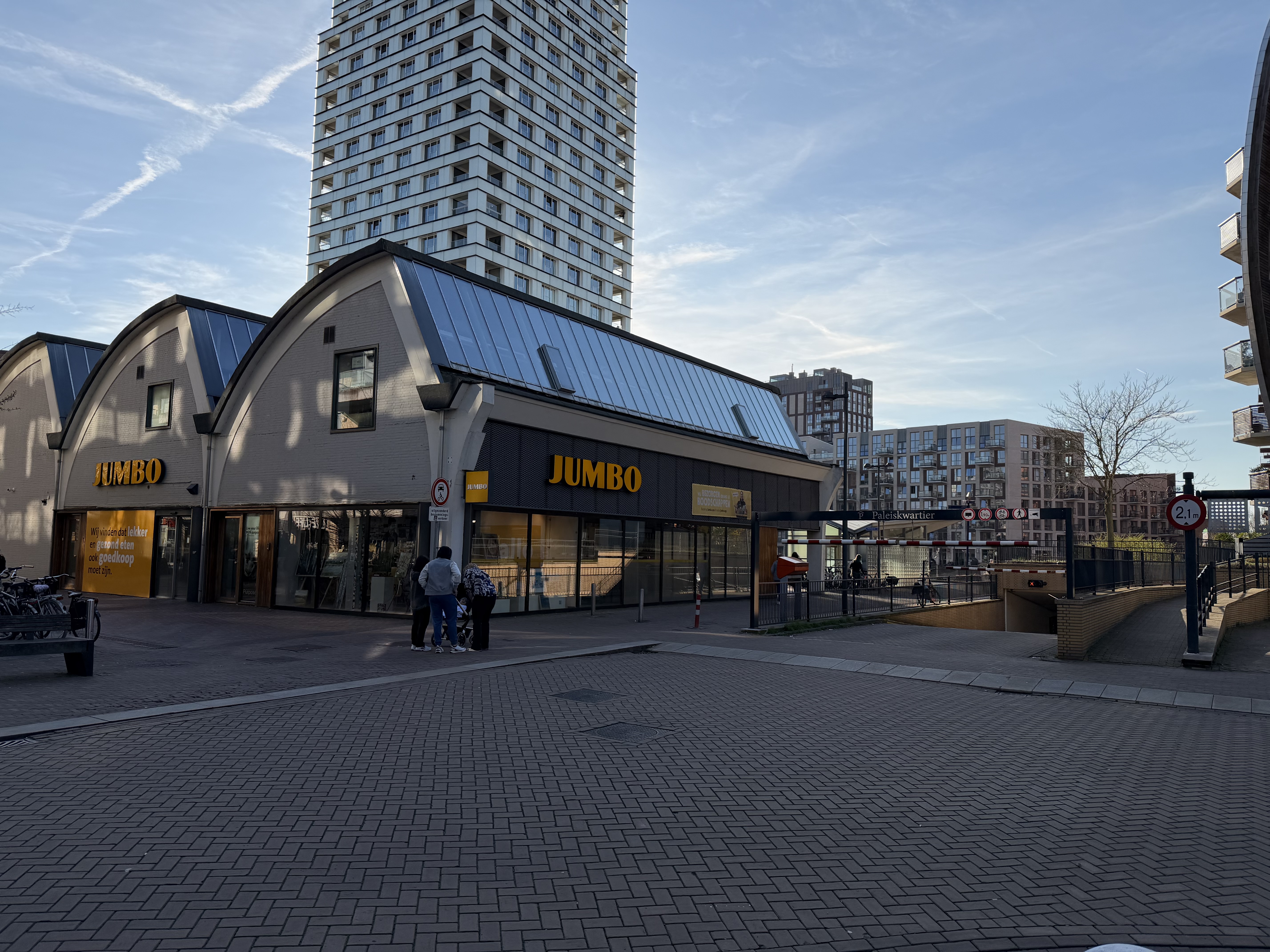 Jumbo en Armada-toren in het Paleiskwartier